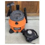 Ridgid 16 Gallon Wet/Dry Vac with Detachable Blower plus Hose and Attachments Model WD16800