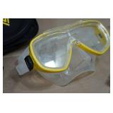 Cressi Adult Rondine Palau Fin Snorkel Set - Fin Size S/M