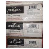 28 boxes Mohawk montavilla oak waterproof laminate flooring