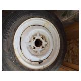 Various spare tires with rims