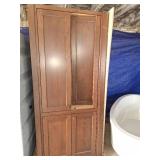 8 Cabinets