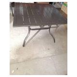 42x42 aluminium patio table