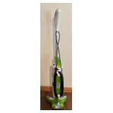 LLBR - Bissell Hard Floor Expert Vacuum Model:  16078101E