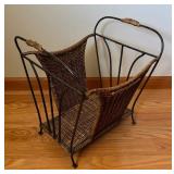 BR1 - Woven Bin with Tissue Holder