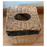 BR1 - Woven Bin with Tissue Holder