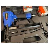 G - Campbell Hausfeld Finish Nailer Kit - 16-Gauge, Case Included