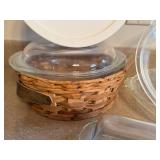 LR - CorningWare & Pyrex Glass Kitchenware Set - Pie Plates, Covered Casserole Dish & 8-Cup Measuring Cup