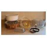 LR - CorningWare & Pyrex Glass Kitchenware Set - Pie Plates, Covered Casserole Dish & 8-Cup Measuring Cup