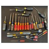 G - Stanley & Craftsman Screwdrivers - Assorted Sizes, Mixed Wear