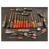 G - Stanley & Craftsman Screwdrivers - Assorted Sizes, Mixed Wear