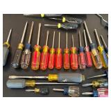 G - Stanley & Craftsman Screwdrivers - Assorted Sizes, Mixed Wear