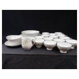 Floral Daisy Pattern Porcelain Teacups, Saucers & Bowls - Gold Rim