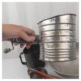 Vintage Kitchen Tools (lot of 8)