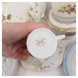 Teapot With Floral Motif & Gold Trim - Assorted Chinaware Set (Teapot, Cups & Saucers)