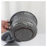Vintage Gray Crackle Enamelware Cookware Set - Stock Pot, Plate & Cups