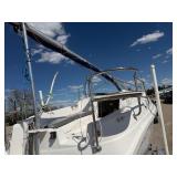 2001 Hunter 240 Sailboat