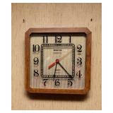 Vintage Spartus Quartz Wall Clock – Wood Grain Frame (11” x 11”)