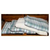 Set of 4 Cotton Blankets – Assorted Sizes