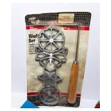 Vintage Baking & Pastry Tool Lot – Mirro Pastry Press, Rosette Irons & Decorating Tools