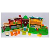 Vintage Fisher-Price Little People Neighborhood Playset – 1989