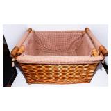 Set of 2 Wicker Nesting Baskets