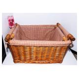 Set of 2 Wicker Nesting Baskets