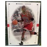 1998-99 SP Authentic - Michael Jordan #7 Chicago Bulls