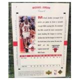1998-99 SP Authentic - Michael Jordan #7 Chicago Bulls