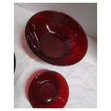 Ruby Relish, Bowls