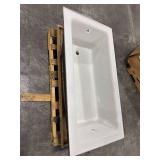 $1294 Kohler 60  x 32  Cast Iron Bath Tub