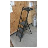 gorilla ladders step stool
