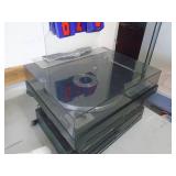 Vintage turn table with 2 vhs palyers. As shown. CASH ON SITE ONLY. PICKUP IS TUESDAY MAY 19TH FROM 11 AM TO 4 PM. REGARDLESS WHAT THE SCHEDULE STATES.