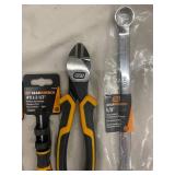 GearWrench Assorted Screwdrivers & 5/8 in Long-Pattern Combination Wrench