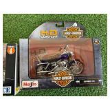 Harley Davidson 1/18 Scale Motorcycles