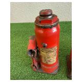 Hydraulic Jacks & Small Chain