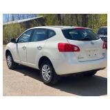 2010 NISSAN ROGUE S *All Wheel Drive* (NO RESERVE)
