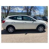 2010 NISSAN ROGUE S *All Wheel Drive* (NO RESERVE)