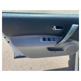 2010 NISSAN ROGUE S *All Wheel Drive* (NO RESERVE)
