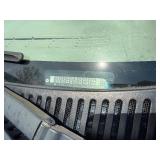 2004 CHEVROLET SUBURBAN 1500 LT (NO RESERVE)