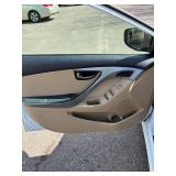 2013 HYUNDAI ELANTRA GLS *No Accidents Reported* (NO RESERVE)
