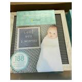 Pearhead Baby Keepsake Gift Lot Frame Letterboard Gender Reveal Kit