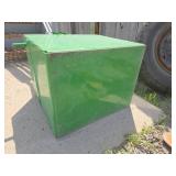 John Deere iMatch 3-Point Quick Hitch rock bucket