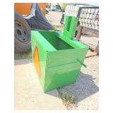 John Deere iMatch 3-Point Quick Hitch rock bucket