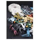 LEGO Star Wars Millennium Falcon & Assorted Spacecraft Parts Minifigures