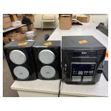 RCA STEREO AND SPEAKERS