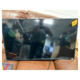 43" VIZIO FLAT SCREEN TV