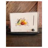 Toastmaster 2-Slice Retro Fruit Motif Toaster – 1970s Kitchen Decor