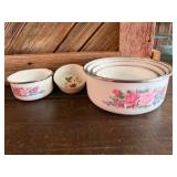 Vintage Floral Enamelware Nesting Bowl Set – Pink Rose Farmhouse Kitchen Decor.