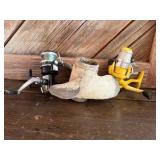 Vintage Fishing Reels & Aluminum Boat Propeller Lot – Retro Tackle & Marine Parts