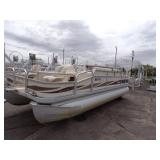 1998 Premier Pontoon with 45 HP Honda 4 Stroke